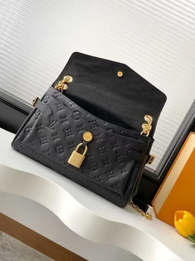 Сумка Louis Vuitton 10