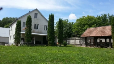 Продаж будинка