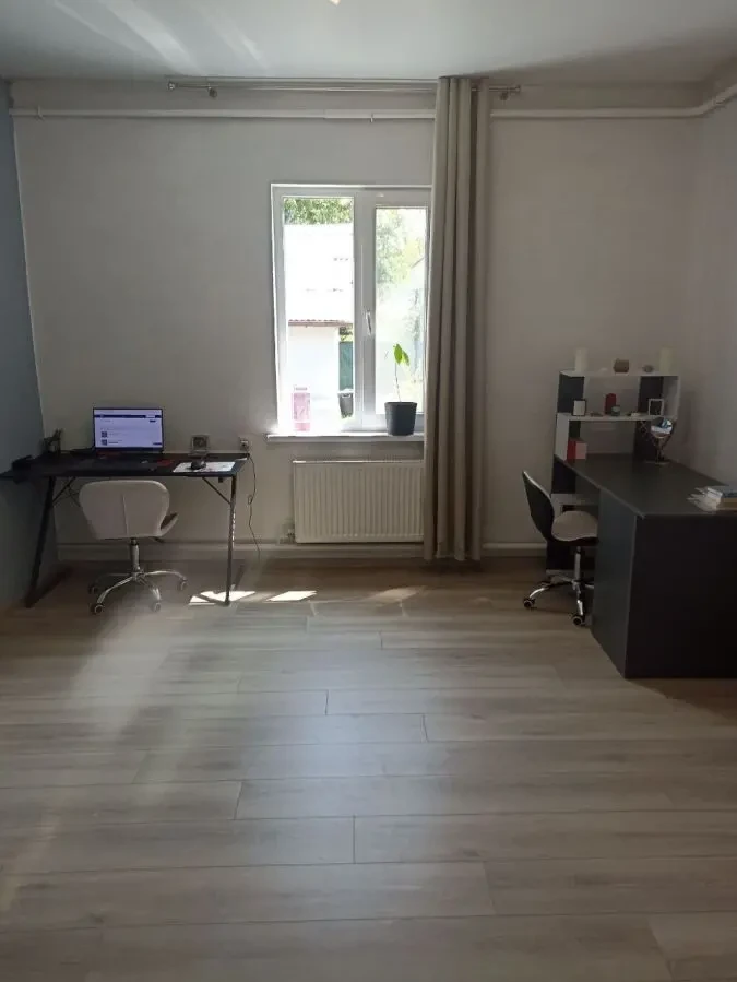 Продається мебльований будинок з ремонтом м. Малин, центр 10