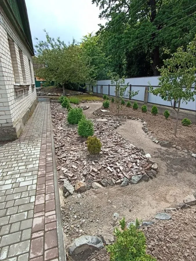 Продається мебльований будинок з ремонтом м. Малин, центр 3