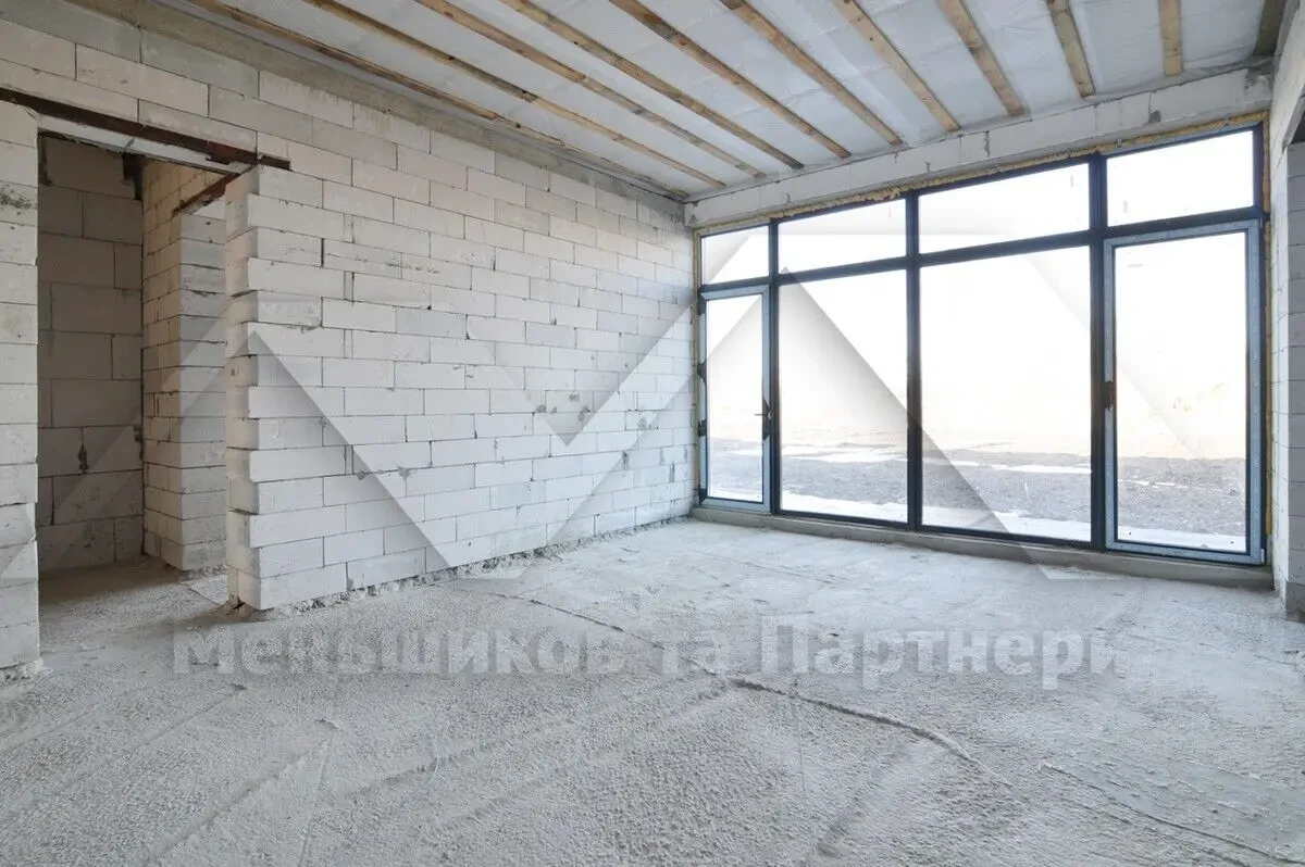 Продаж будинку з власним визідом до води у КМ Азімут Рівер 10