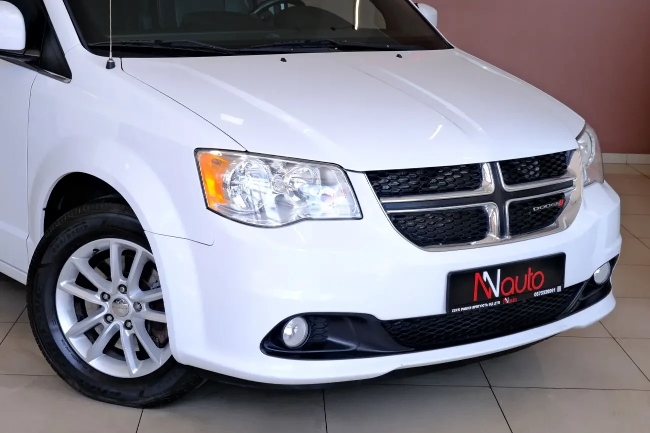 Dodge Grand Caravan 3