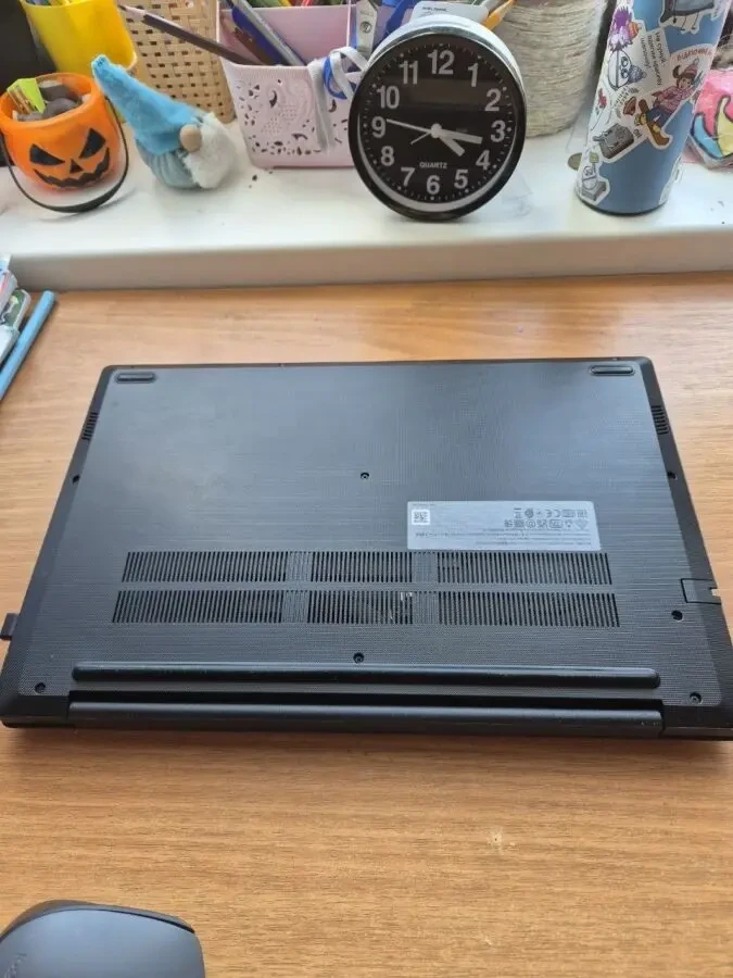 Ноутбук V15 G2-ITL Laptop (Lenovo) - Type 82KB 8