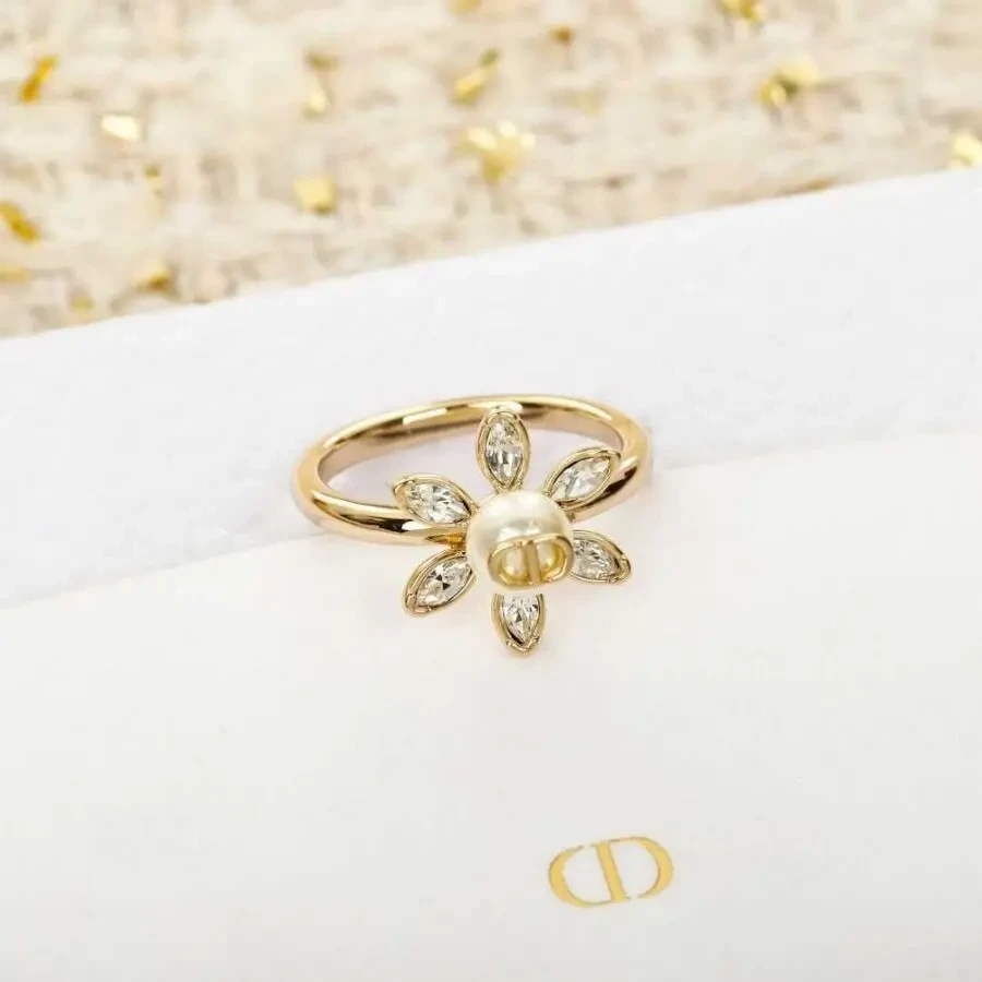 Каблучка Dior