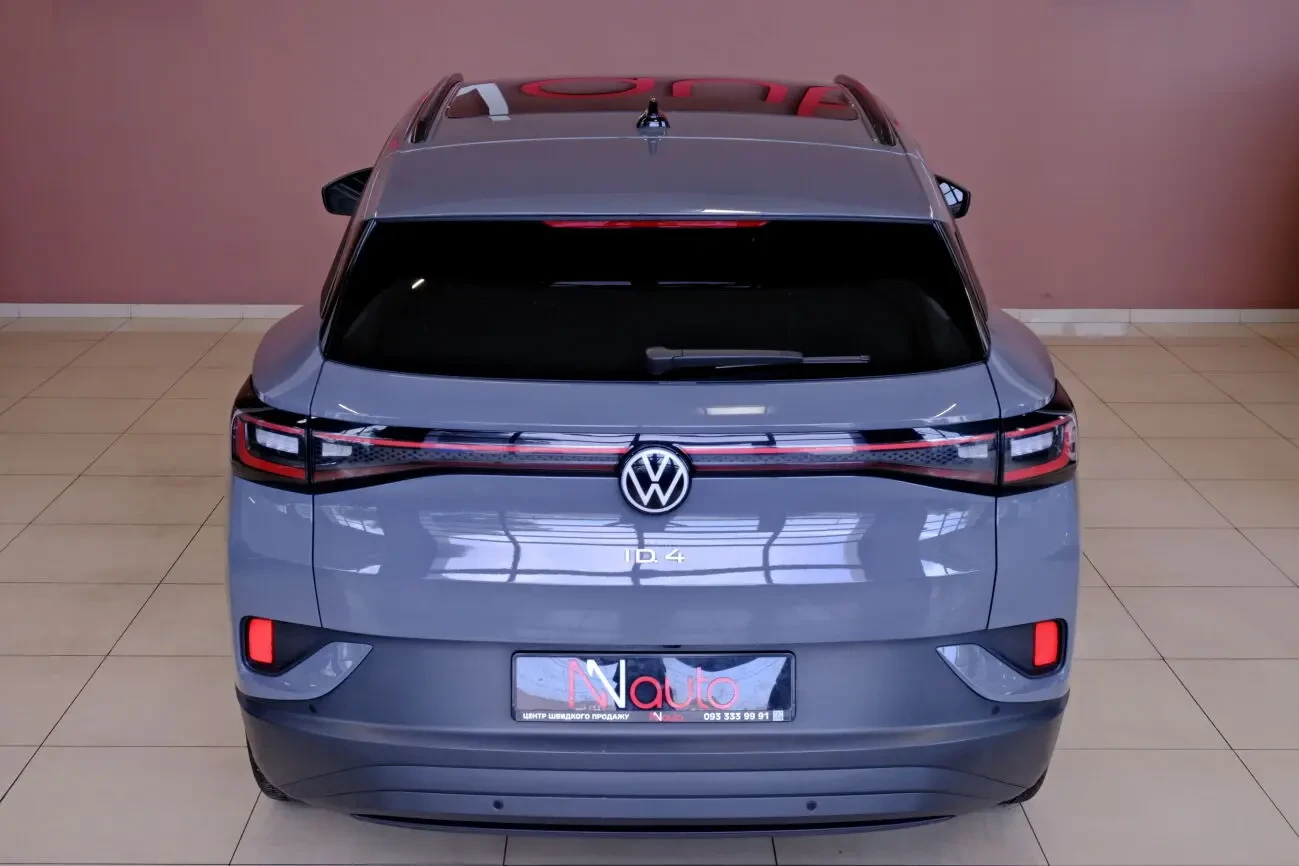 Volkswagen ID.4 6