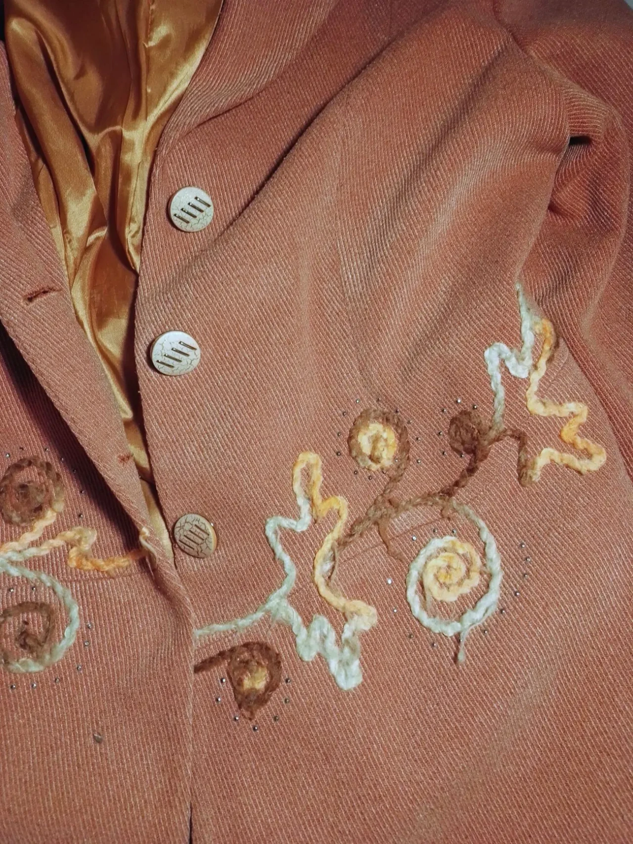 Пальто жакет деми оранжевое м л 16, свободное, пуговицы, пояс, мягкое 3