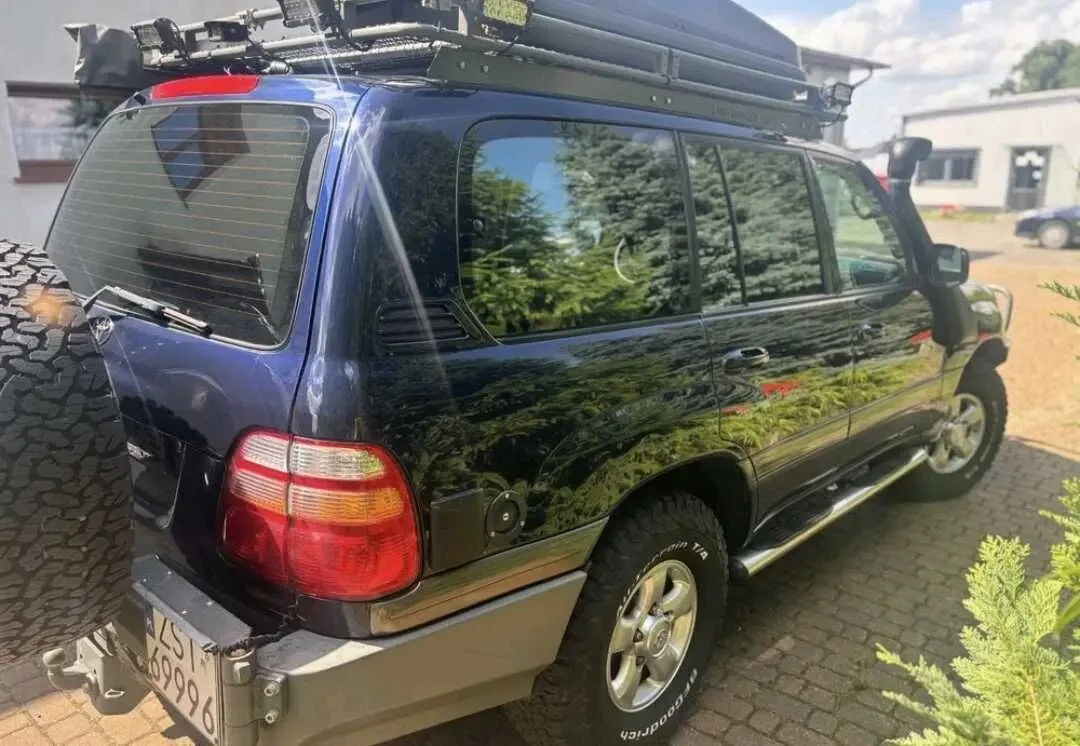 Toyota Land Cruiser 3