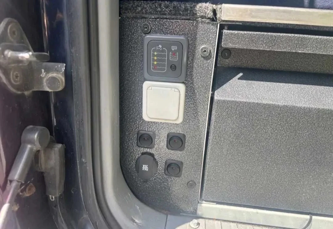 Toyota Land Cruiser 10