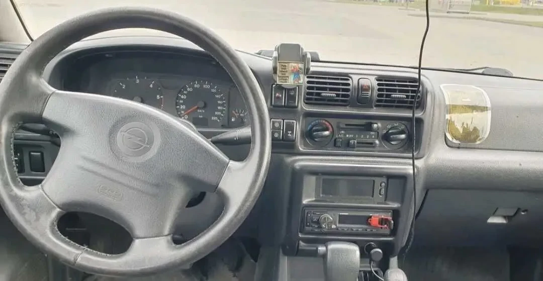 Opel Frontera 2.2 TD 9