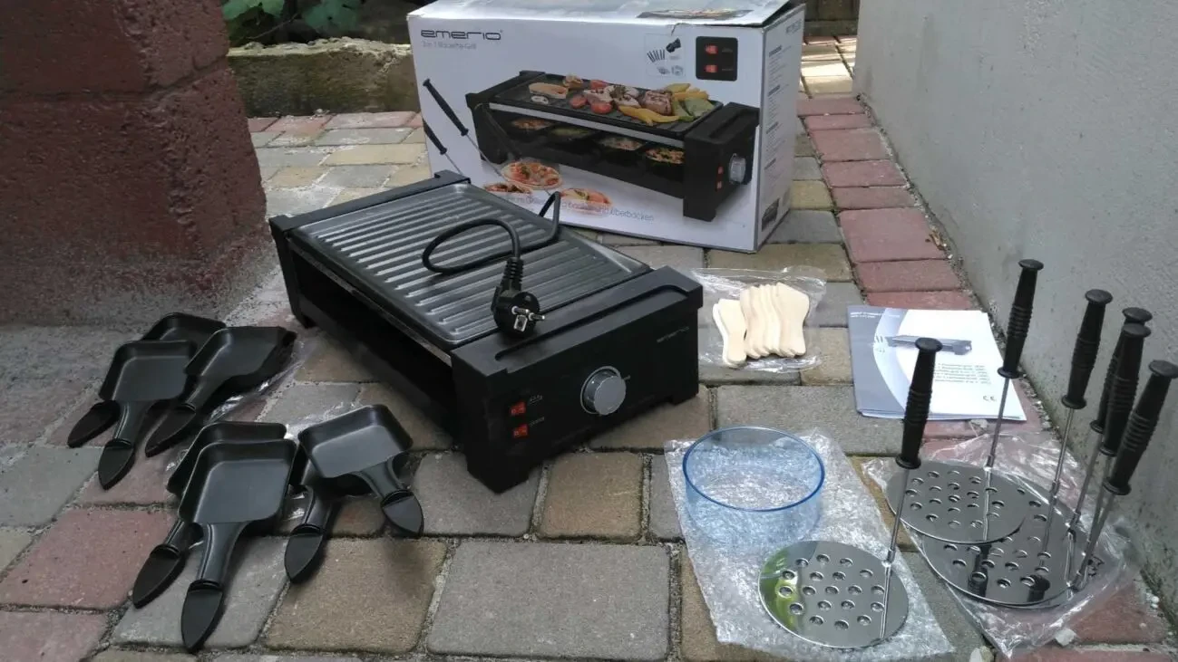 Гриль-раклетниця-фондю Emerio 3 in 1 Raclette 2