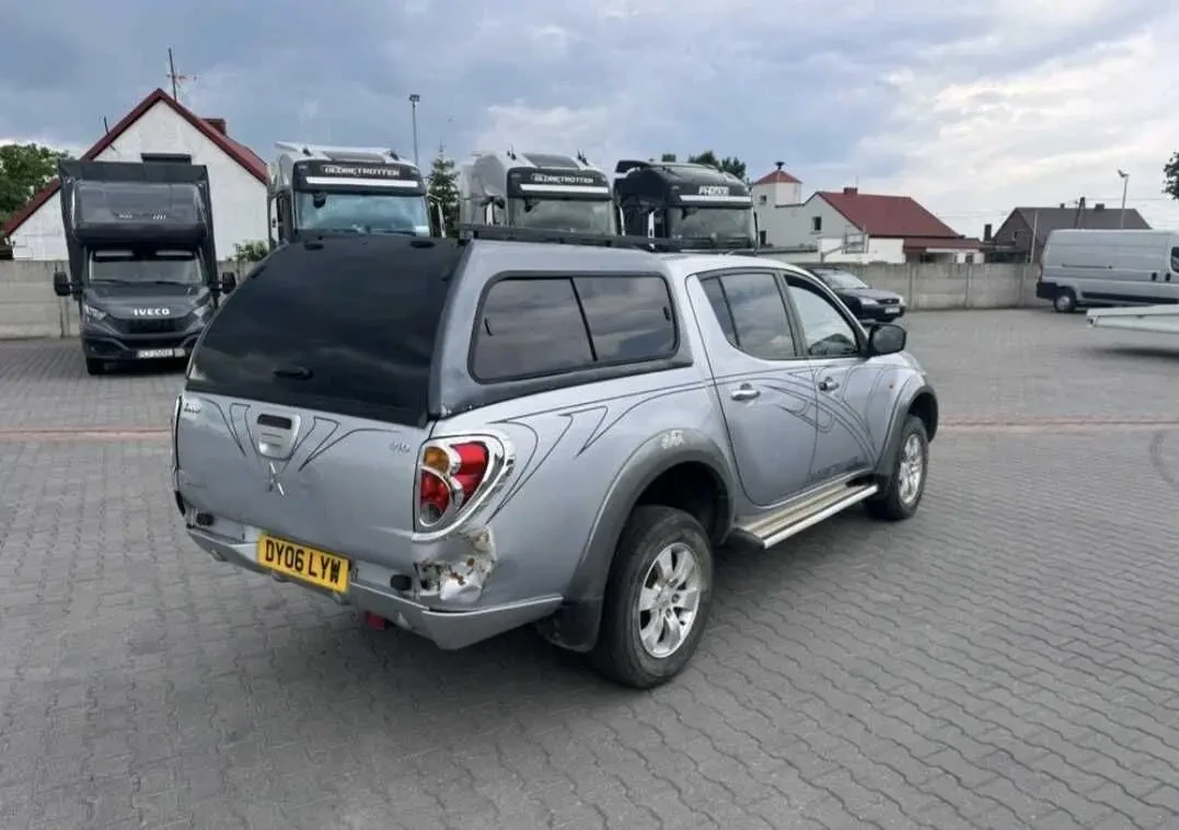 Mitsubishi L 200 4