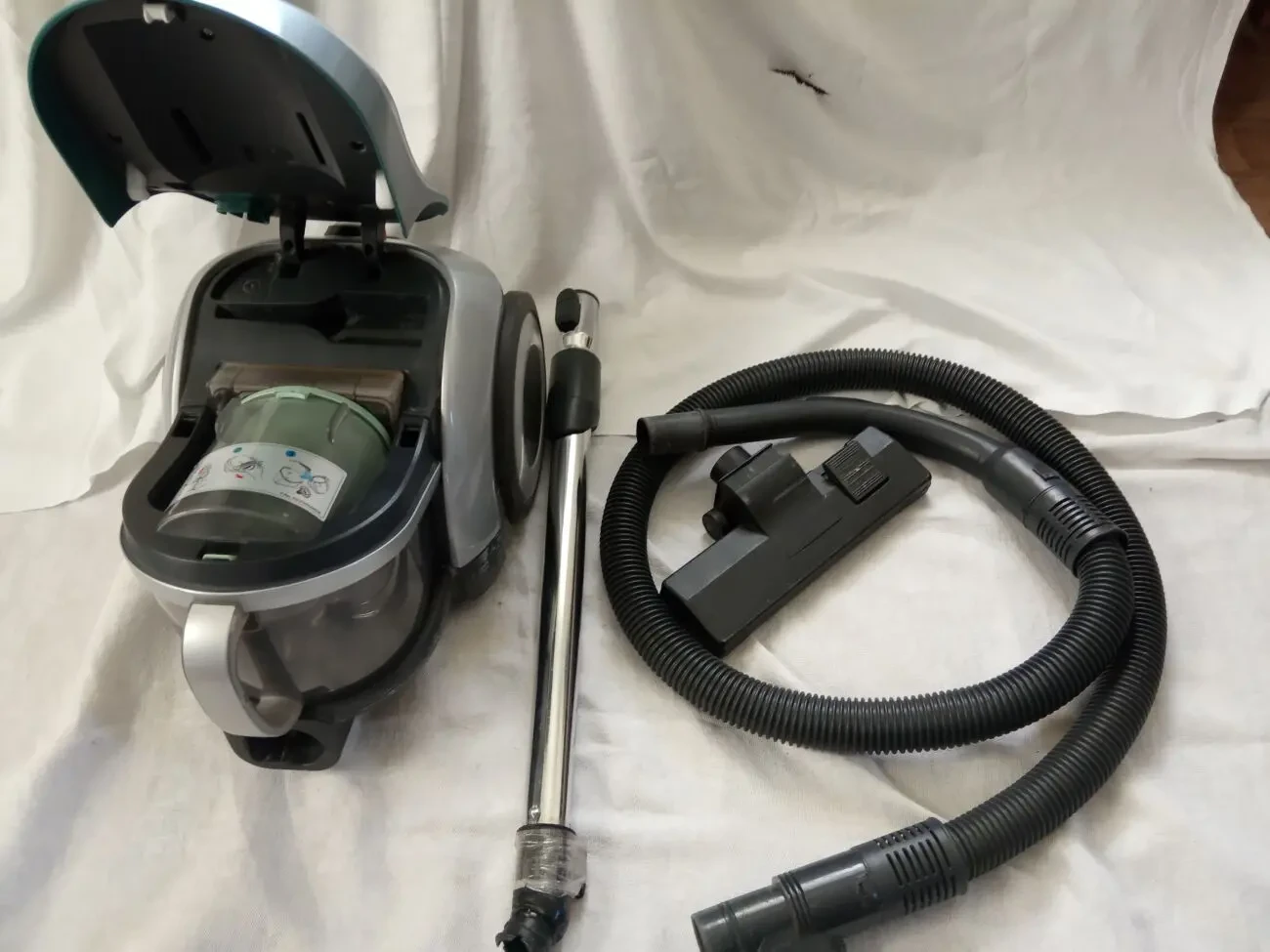 Пилосос циклонний LG VK 78161R 2