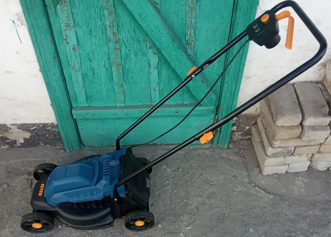 Газонокосарка електрична Niteo