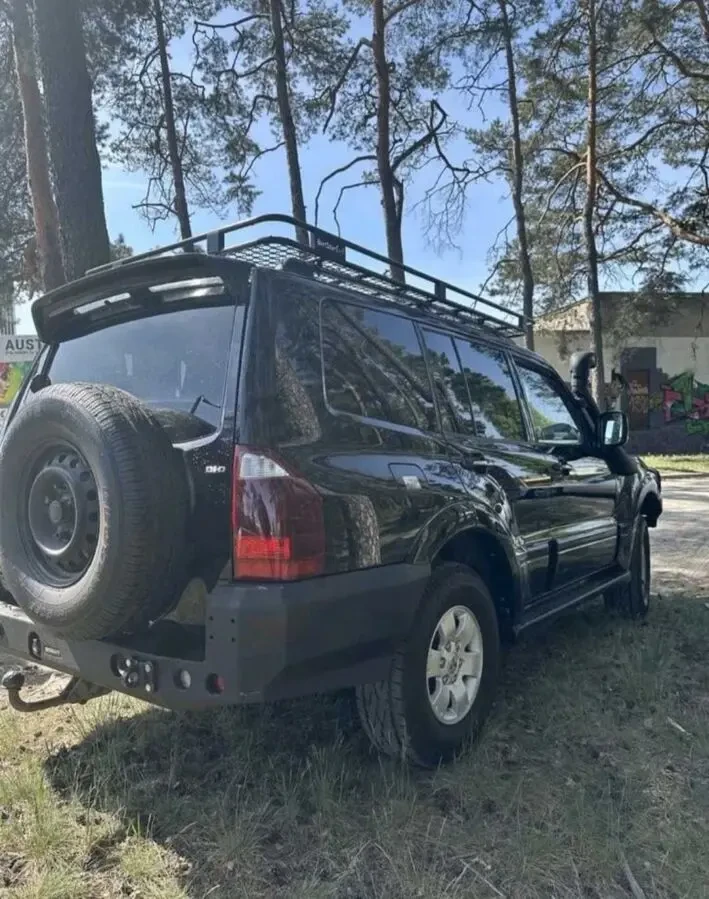 Позашляховик Mitsubishi Pajero 3