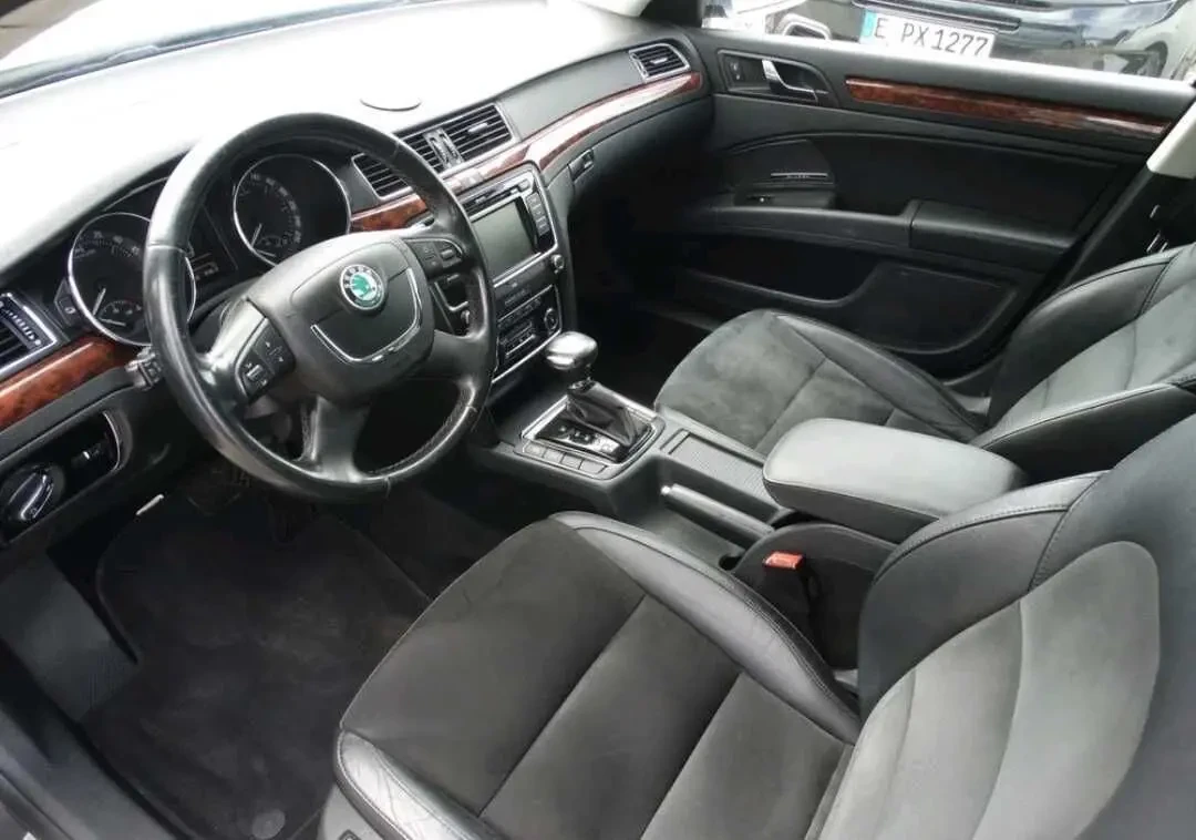 Skoda superb 2.0 TDI 7