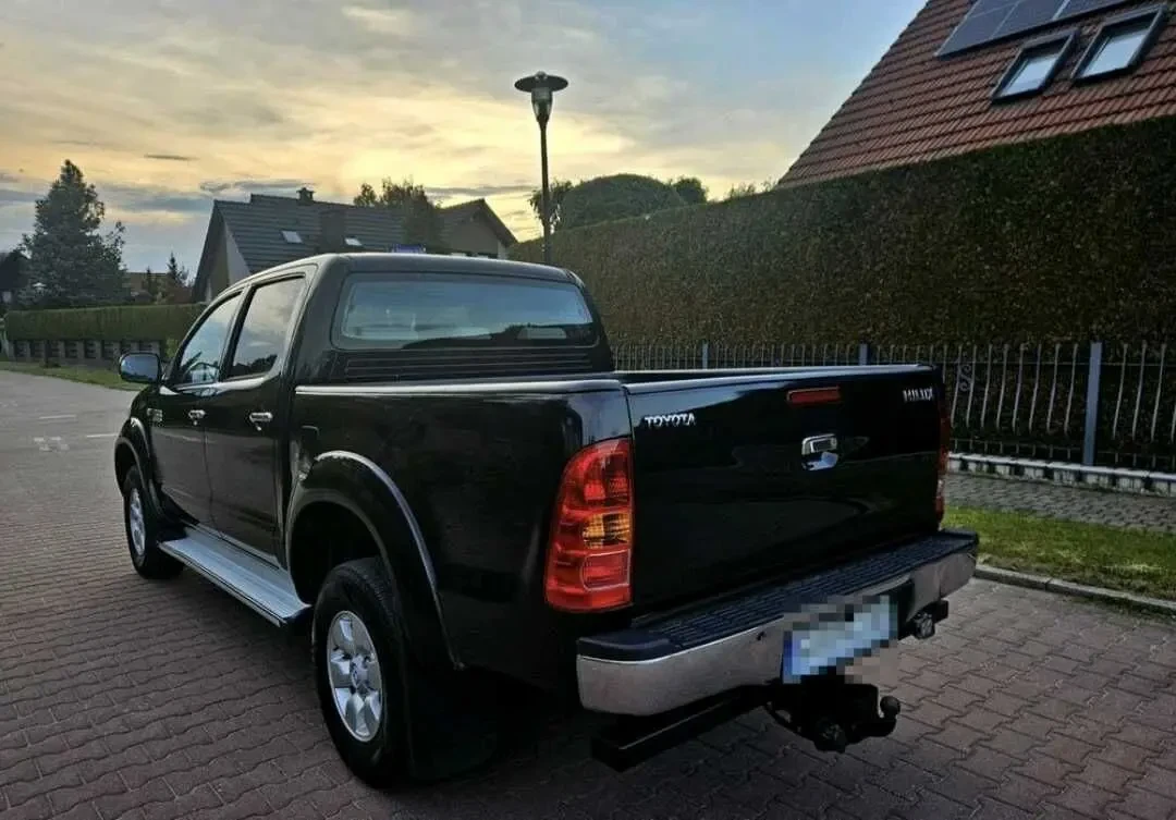 Пікап,  Toyota Hilux 3.0 D. 4