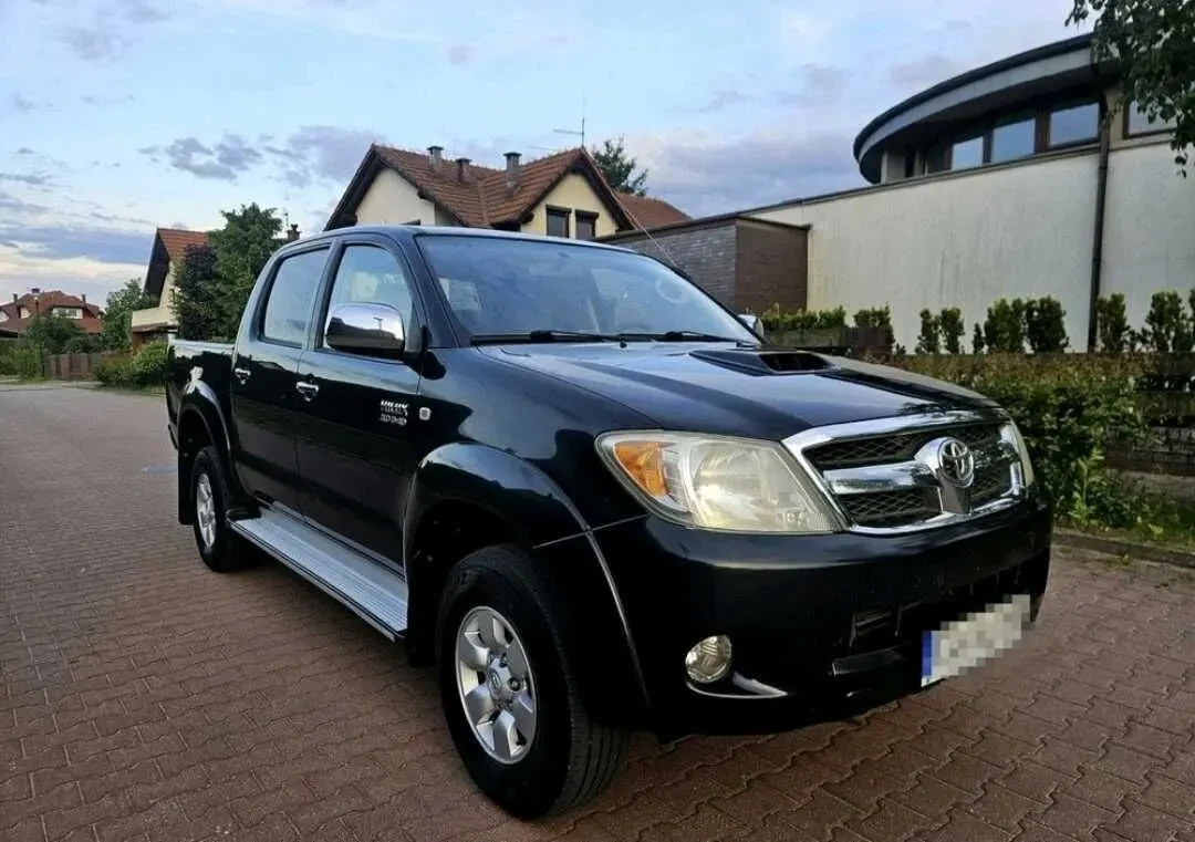 Пікап,  Toyota Hilux 3.0 D.