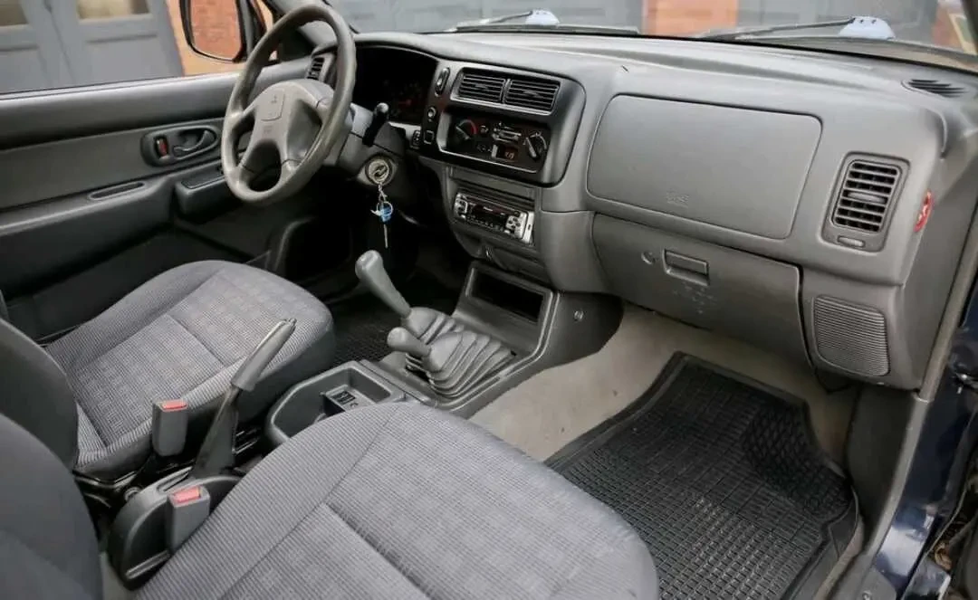 Mitsubishi L 200 9