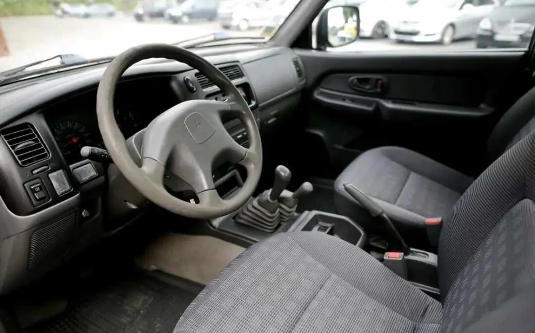 Mitsubishi L 200 8