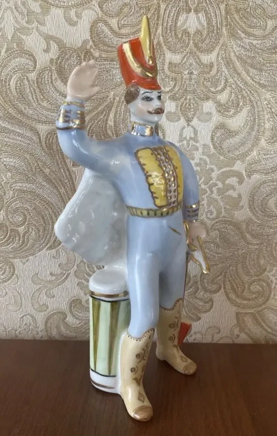 Статуэтка Гусар 24 см Коростень 2