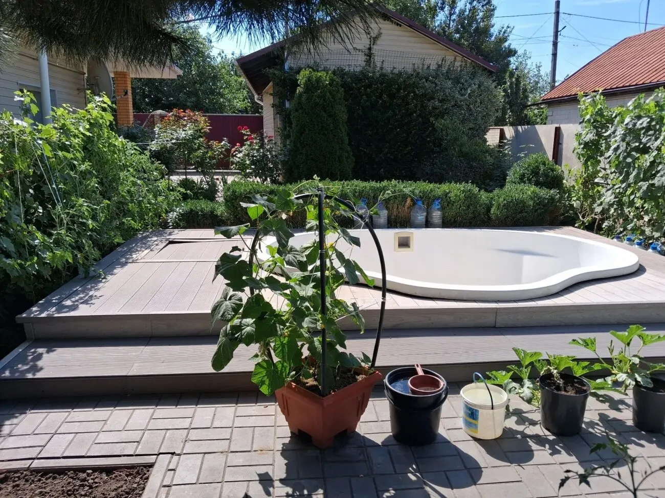 Будинок з ремонтом та басейном у Крюкові 8