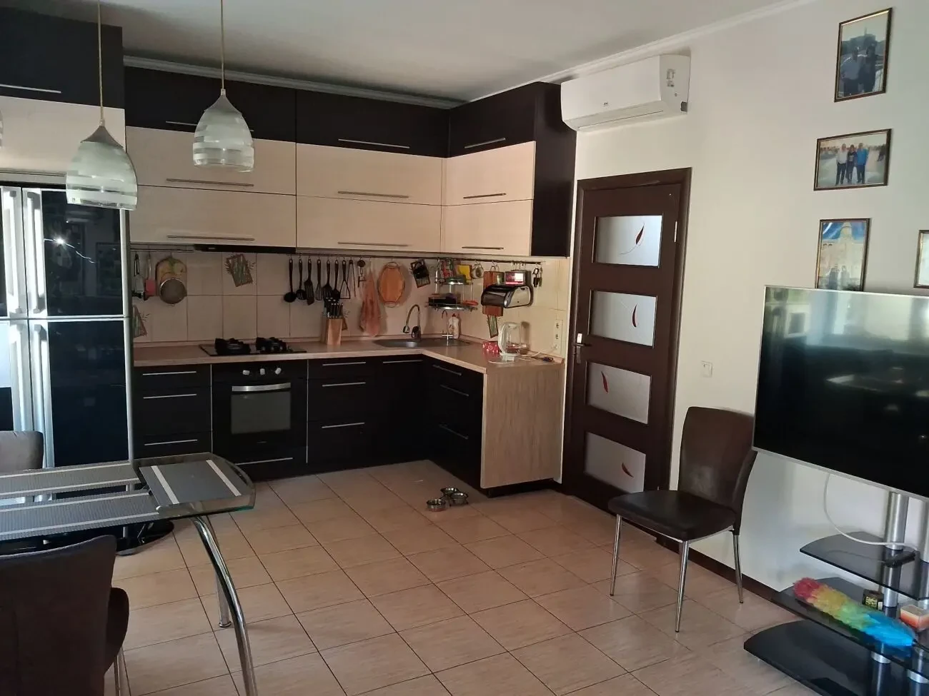 Будинок з ремонтом та басейном у Крюкові 3