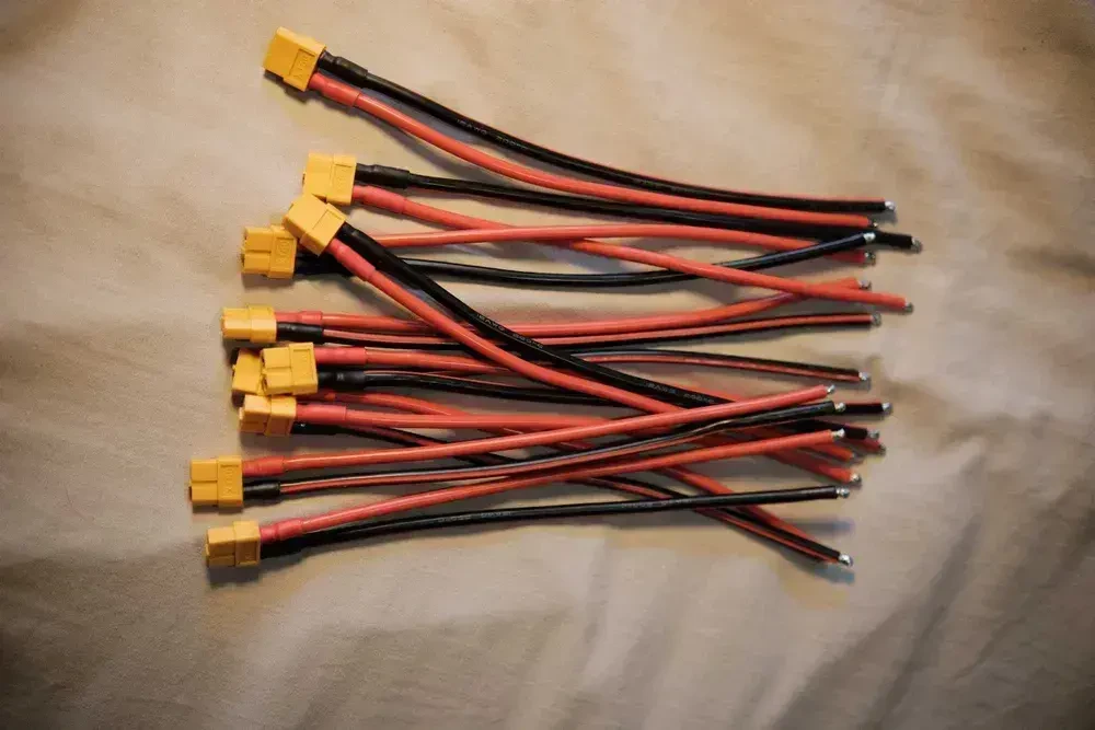 Роз'єм XT60 (мама) з кабелем, довжина 20 см