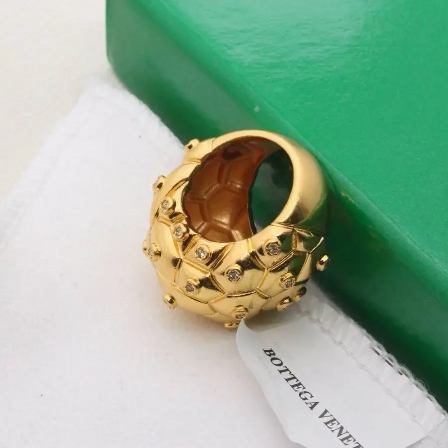 Сережки Bottega Veneta 8