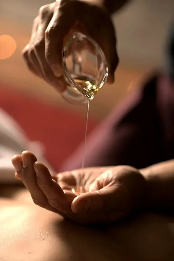 Чоловічий загальний масаж для підтримки форми та відновлення 5