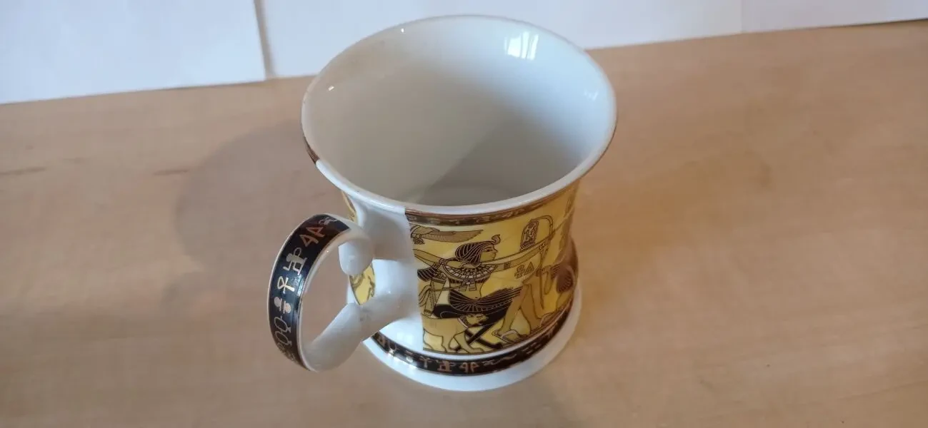 Єгипетська колекційна чашка 3