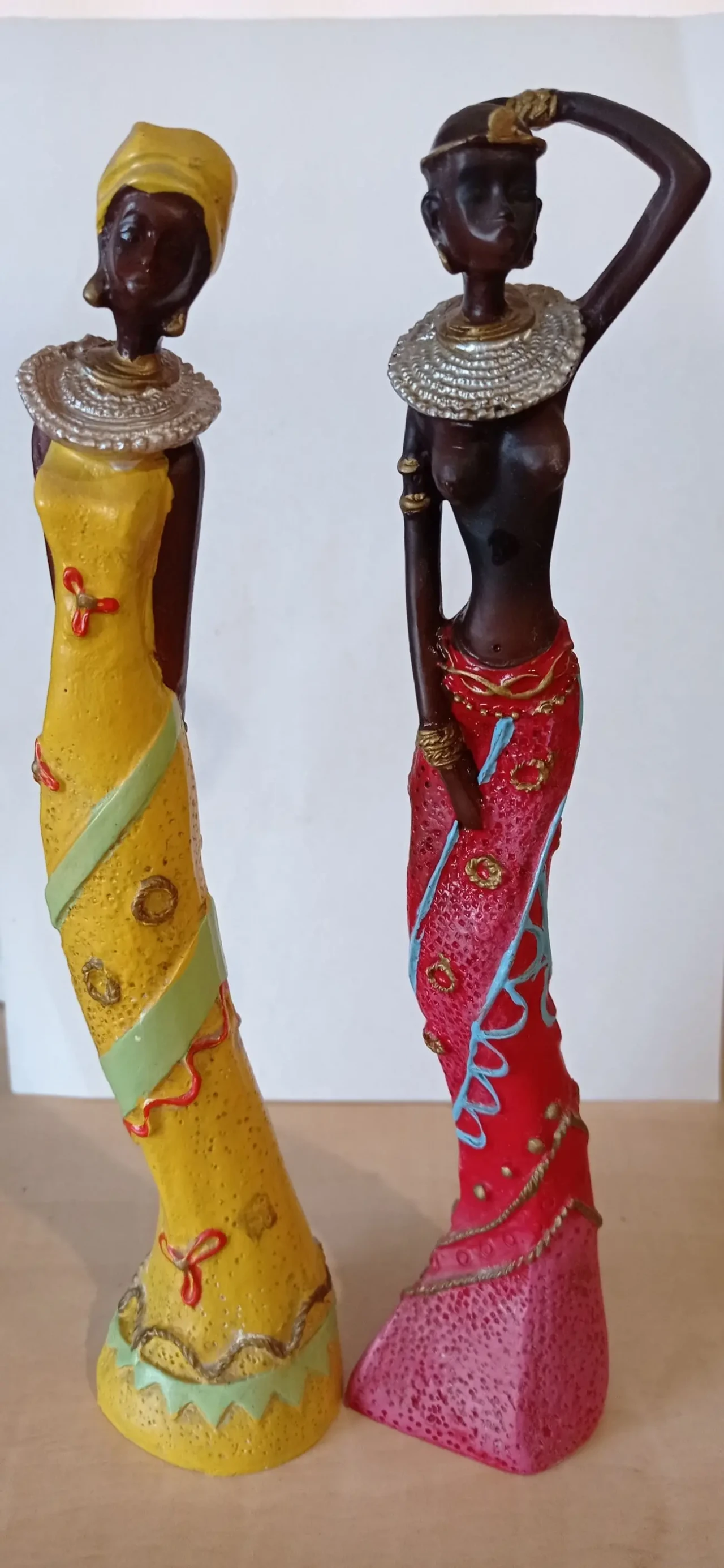 Статуетки ''Дві негритянки'' 3