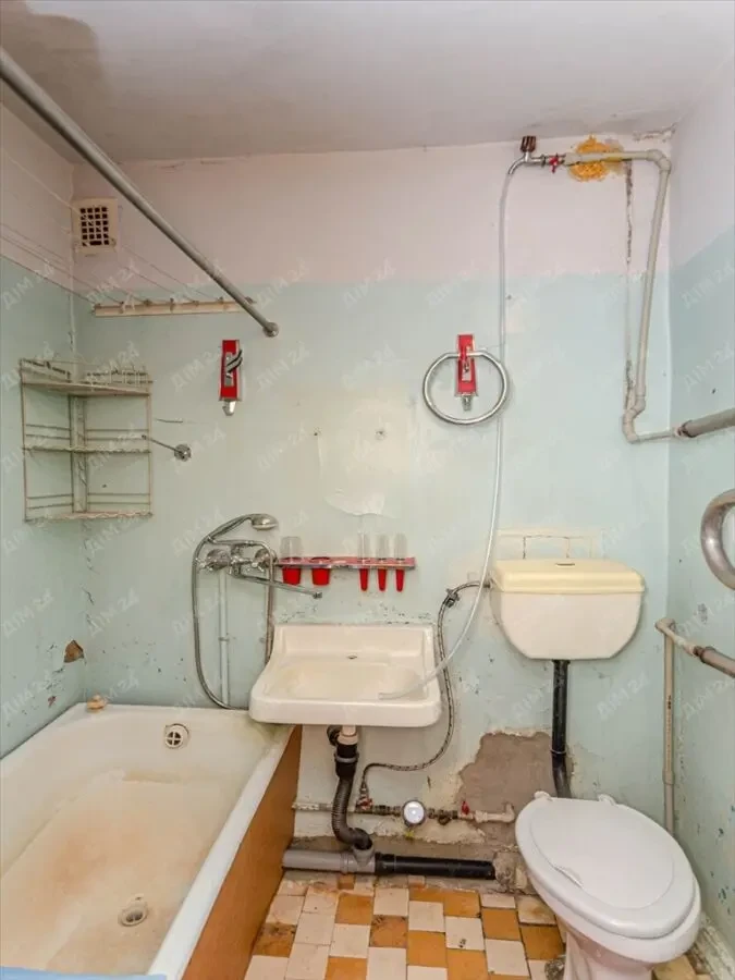 Однокімнатна квартира. Чудова локація - по кільцю 4