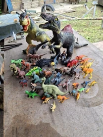 Іграшки Динозаври