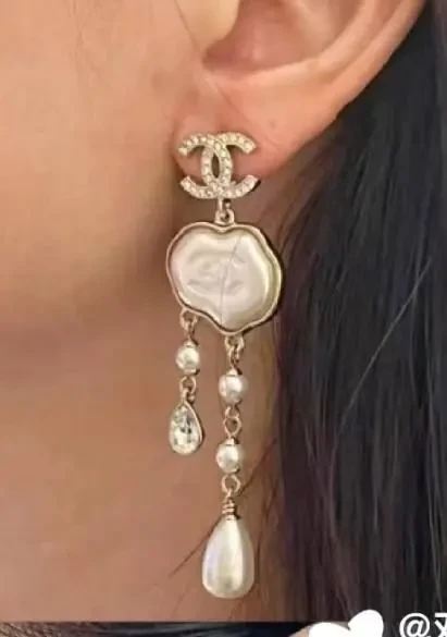 Сережки Chanel 5