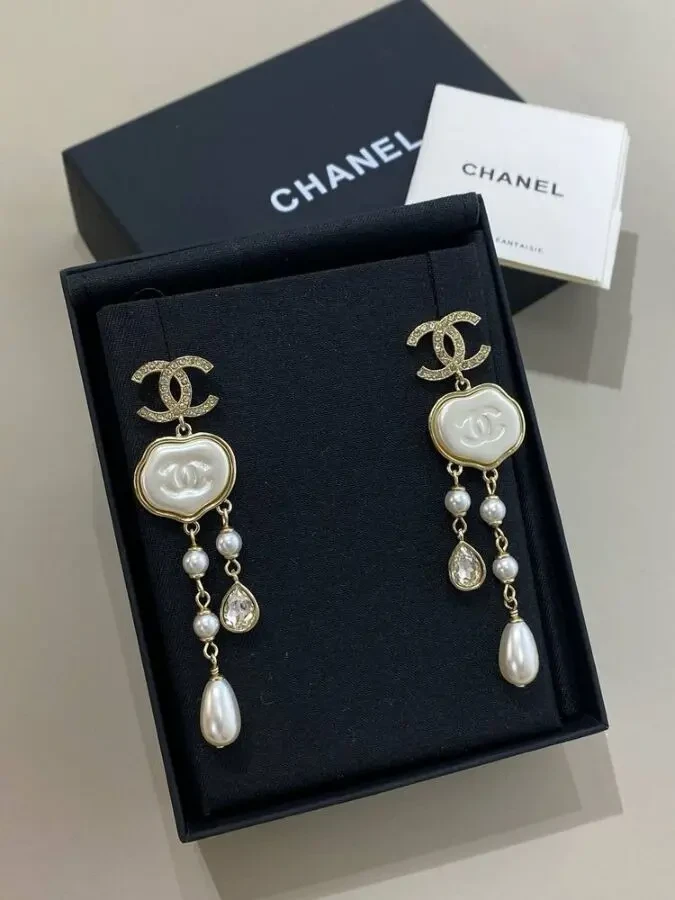 Сережки Chanel