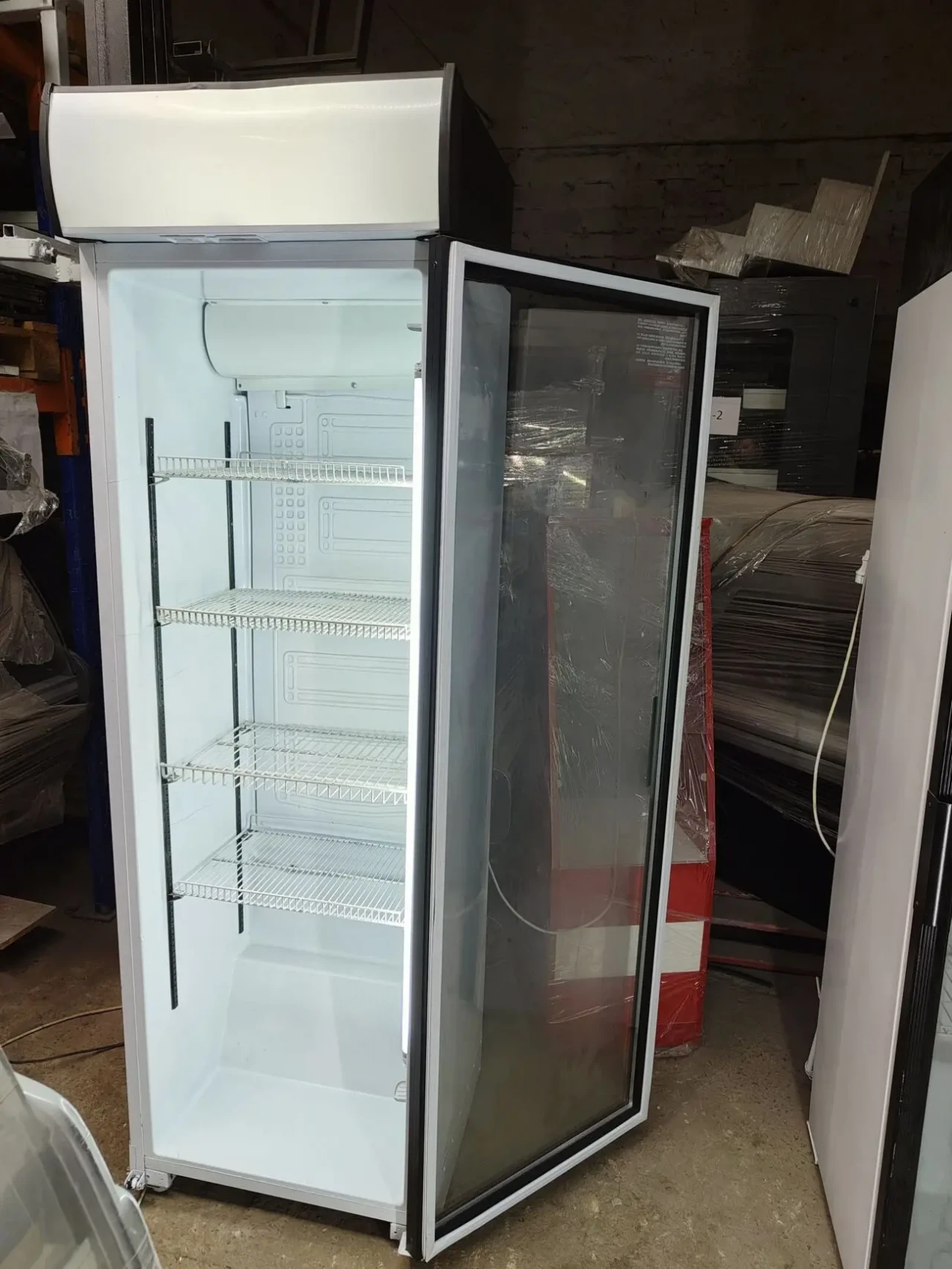 Холодильник для напоїв, холодильний шкаф бу, вітрина холодильна бу 5