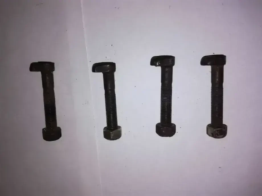 Болт кріплення підвісного підшипника Citroen Berlingo 1.9d