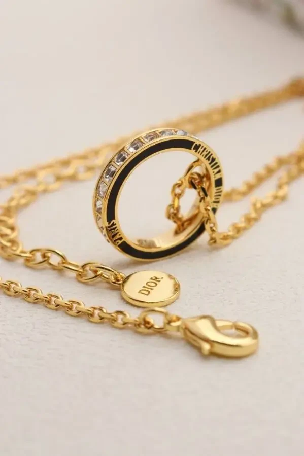 Підвіска Dior 3