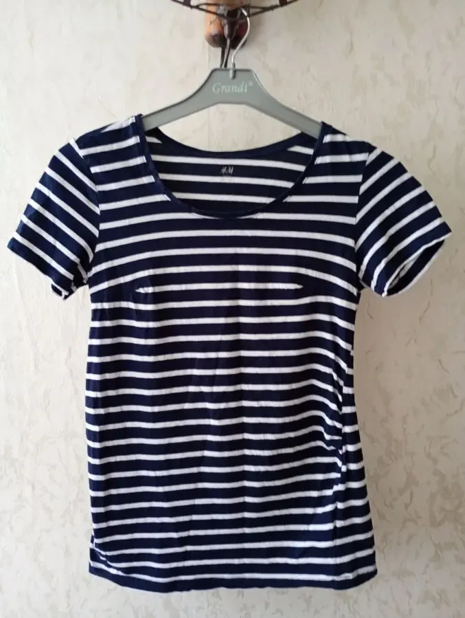 Женская футболка в полоску H M - 2 dvd диска в подарок.