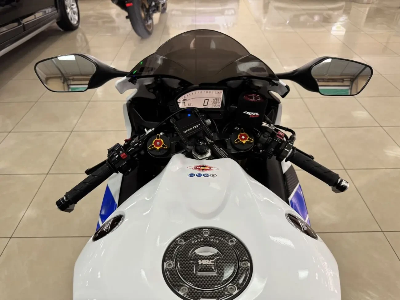 Honda CBR1000RR Fireblade 1.0і 16V 6МКПП 2012 р.в. (181 к.с.) 9