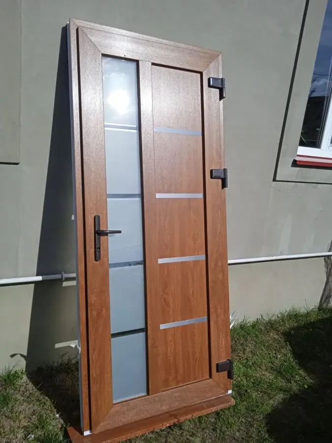 Пластикові двері 4