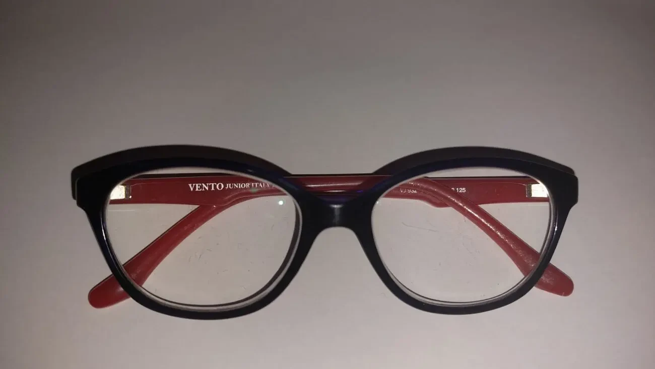 Отдам даром детские оправы для девочки 3-7 лет