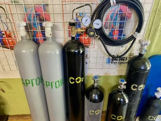 Балон для полуавтомата 10л з обладнанням 4