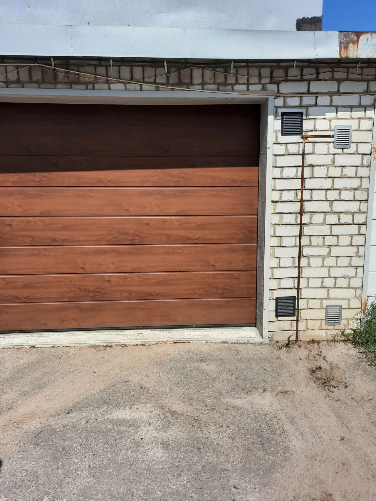 Продам гараж в центре, метро Я. Мудрого, ул. Студенческая. 5