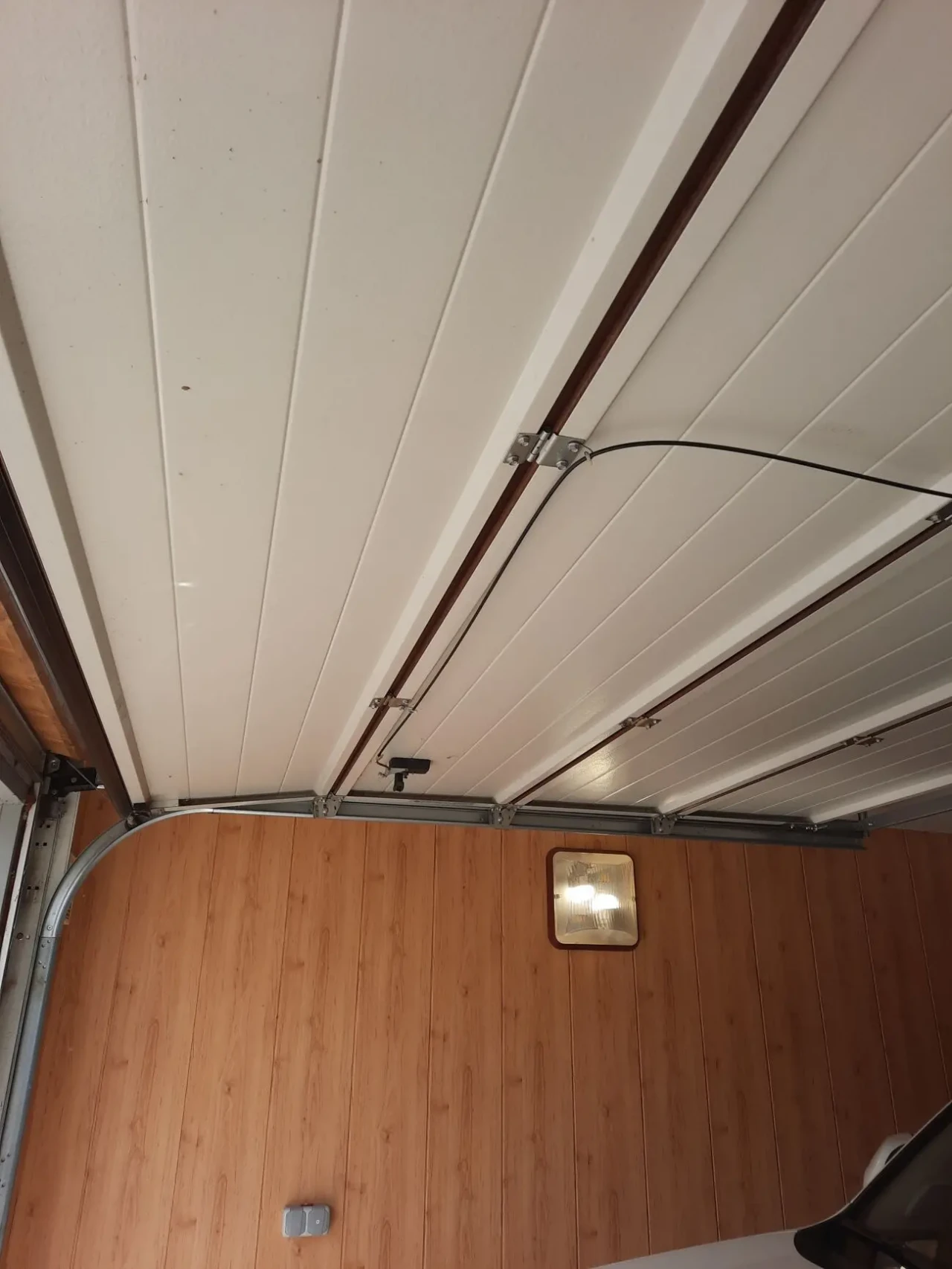 Продам гараж в центре, метро Я. Мудрого, ул. Студенческая. 8