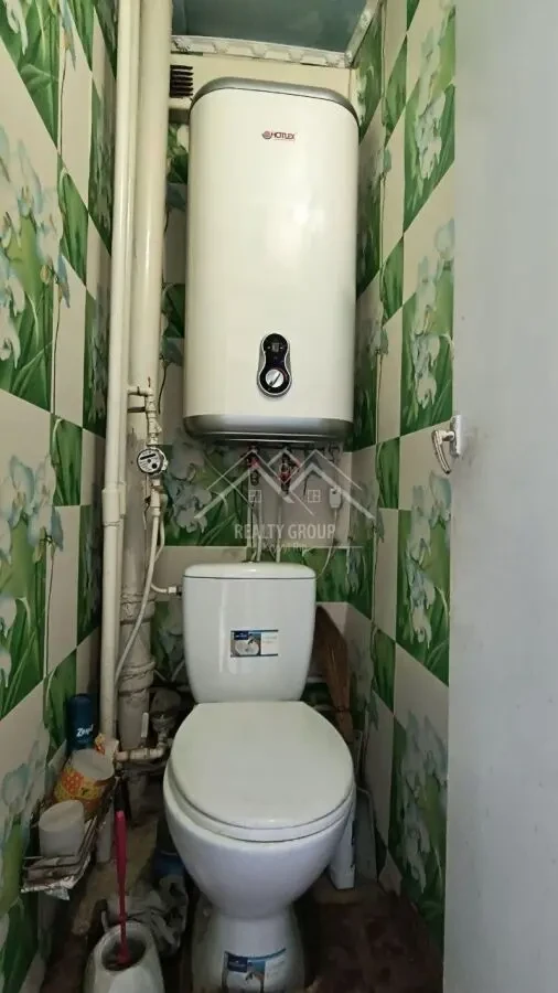 Продаж 3к квартири по Елекрозаводській 9