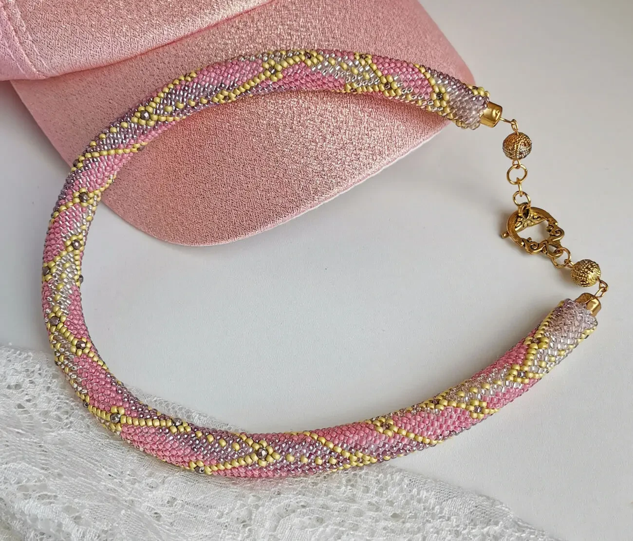 Прикраса із бісеру кольє-джгут Шовкова вуаль 6