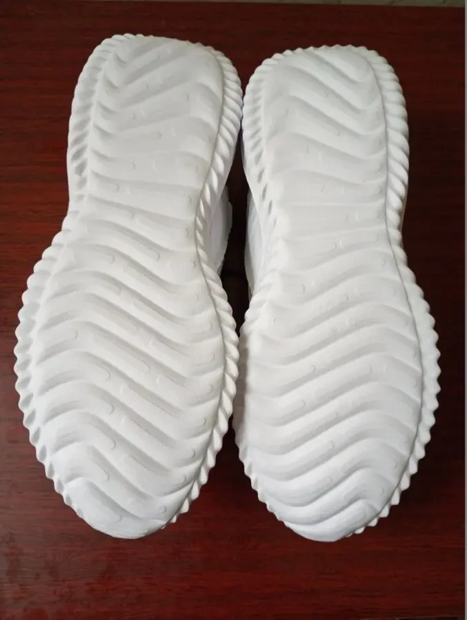 Новые былые кроссовки - унисекс. 4