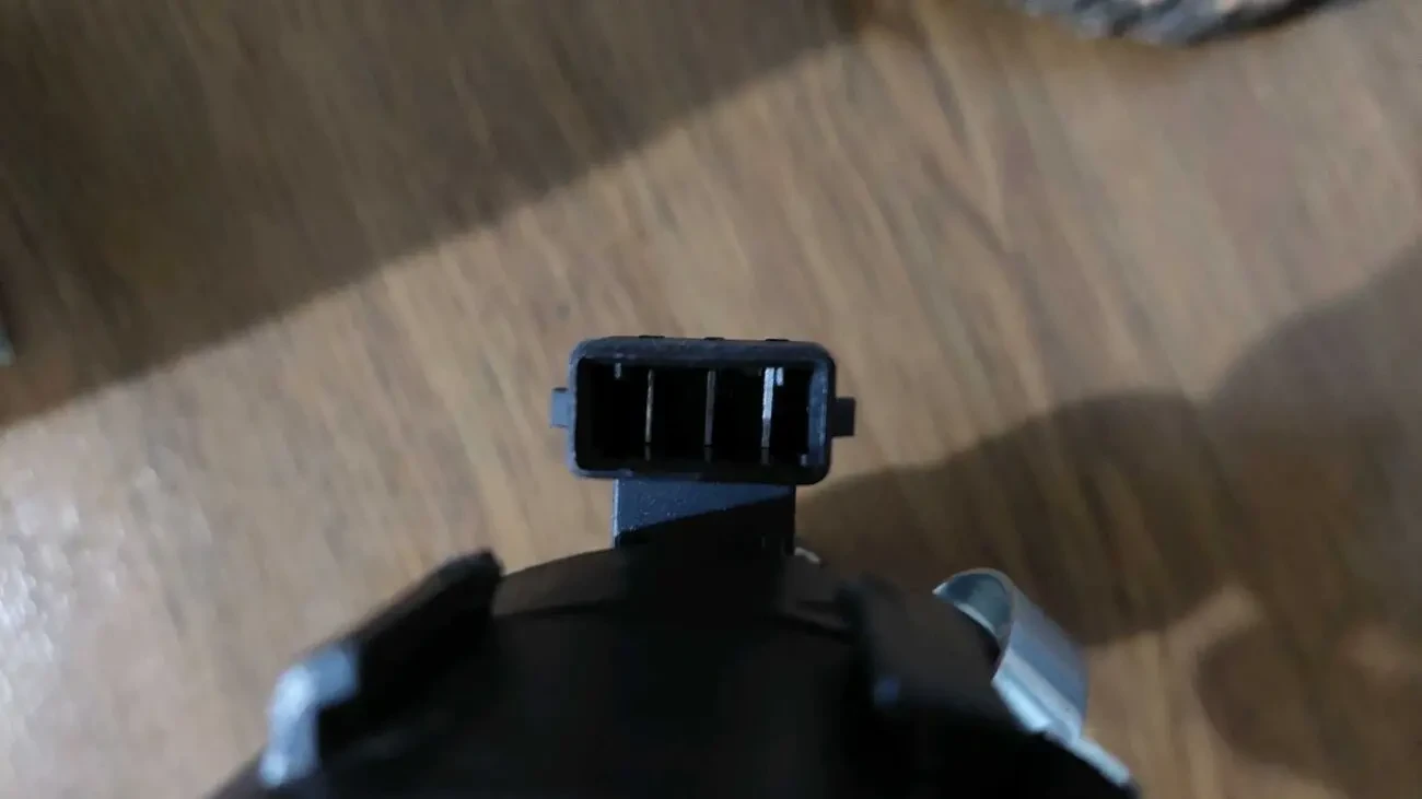 Трамблер Audi 100 C4/80 b3/b4 - 2,0 3