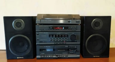 HITACHI музыкальный центр HRD-MD03 с виниловый проигрывателем Япония